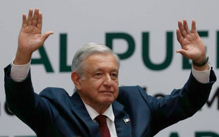 Διεκδικητές για την ηγεσία του Δημοκρατικού Κόμματος στις ΗΠΑ δεν γνωρίζουν τον πρόεδρο του Μεξικού