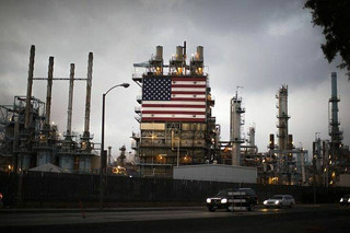 ΗΠΑ-Πετρέλαιο: Η απόλυτη συντριβή για το αμερικανικό αργό, κάτω από το 0 δολάριο η τιμή του