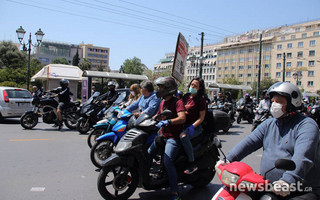 Μοτοπορεία στην Αθήνα από εργαζόμενους στον τουρισμό και τον επισιτισμό
