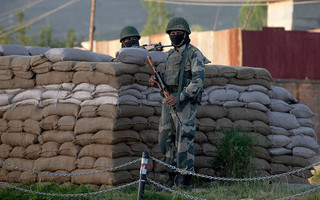 Συγκρούσεις στα σύνορα με την Κίνα προκάλεσαν τον θάνατο 20 Ινδών στρατιωτών