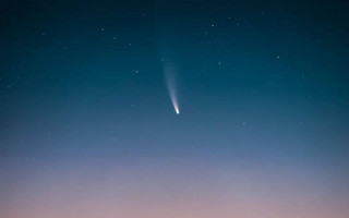 Κομήτης Neowise: Εντυπωσιακή φωτογραφία από τη Σάμο υποψήφια για διεθνή διάκριση