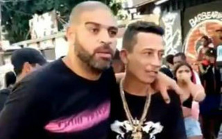Ο πρώην αστέρας της Ίντερ που τριγυρνάει μεθυσμένος στους δρόμους του Ρίο Ντε Τζανέιρο