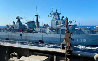 Εντυπωσιακές εικόνες από τη συνεκπαίδευση Πολεμικού Ναυτικού Ελλάδας και Γερμανίας