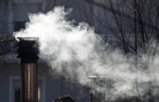 Πόσοι άνθρωποι πέθαναν πρόωρα στην Ελλάδα από αιτίες που συνδέονταν με τη ρύπανση του αέρα