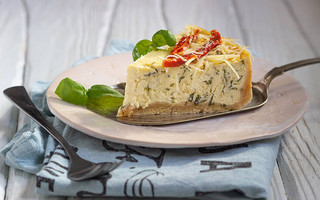 Αλμυρό cheesecake με βότανα