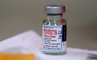 Εμβόλιο κορονοϊού: Νέα συμφωνία της ΕΕ με τη Moderna για 150 εκατ. δόσεις φέτος και άλλες τόσες του χρόνου