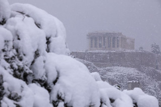 ΕΜΥ για την κακοκαιρία Μήδεια στην Αθήνα: Από τις εντονότερες χιονοπτώσεις των τελευταίων 40 ετών