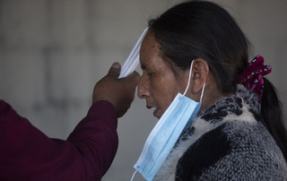 Σκάνδαλο στη Γουατεμάλα: Το υπουργείο Υγείας αγόρασε 30.000 πλαστά τεστ κορονοϊού