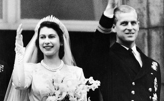 Πρίγκιπας Φίλιππος: Φορούσε για πάνω από 70 χρόνια τα παπούτσια που έβαλε στον γάμο του το 1947