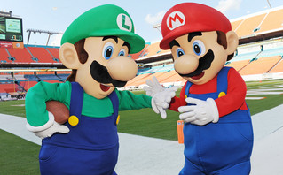 Σφραγισμένο βιντεοπαιχνίδι Super Mario πουλήθηκε σε τιμή ρεκόρ 660.000 δολαρίων