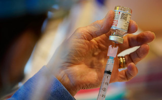 Κορονοϊός &#8211; Βέλγιο: Η κυβέρνηση αγοράζει εμβόλια για την τέταρτη δόση