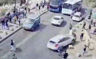 Σοκαριστικές εικόνες βίας από την Ιερουσαλήμ: Ισραηλινός οδηγός πέφτει πάνω σε Παλαιστίνιους