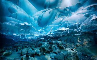 Παγετώνας Mendenhall: Το σουρεαλιστικό τοπίο στην Αλάσκα που θα σας πάρει τα μυαλά