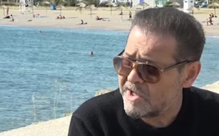 Στην εντατική νοσηλεύεται ο τραγουδιστής Χάρης Κωστόπουλος - Newsbeast