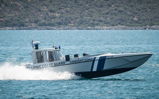 Φωτιά σε πλοίο με 237 επιβάτες που πήγαινε από Ηγουμενίτσα προς Ιταλία -Απομακρύνονται με βάρκες