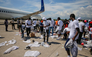 Chaos at Haiti airport