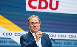 Γερμανικά ΜΜΕ: Υπό παραίτηση από πρόεδρος του CDU ο Άρμιν Λάσετ