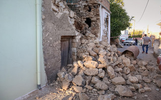Γκρεμισμένο σπίτι από τον σεισμό στην Κρήτη