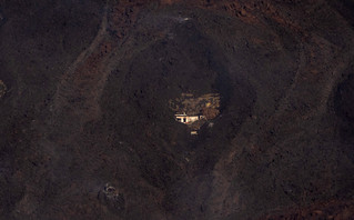 Καμμένη γη από τη λάβα του ηφαιστείου στη Λα Πάλμα