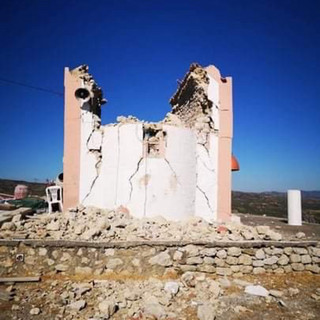 το εκκλησάκι που κατέρρευσε στο χωριό Αρκαλοχώρι |φωτογραφία: Γιώργος Γκιουλμιχάλης