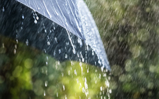 Καιρός &#8211; Σάκης Αρναούτογλου: Έρχεται επιδείνωση με πλημμυρογόνες βροχές και καταιγίδες