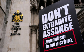 Protesters demand that Julian Assange not be extradited