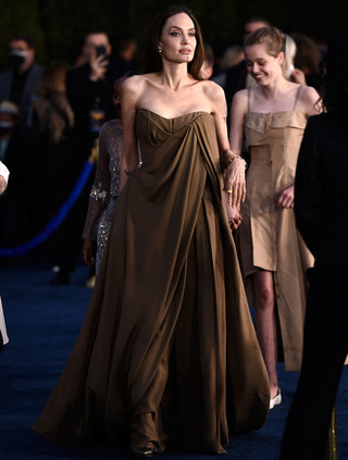 Αντζελίνα Τζολί (Angelina Jolie) Αντζελίνα Τζολί (Angelina Jolie)