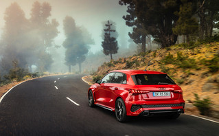 Νέο Audi RS 3 Νέο Audi RS 3