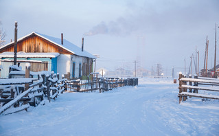 Η πόλη Oymyakon στην ανατολική Σιβηρία Η πόλη Oymyakon στην ανατολική Σιβηρία