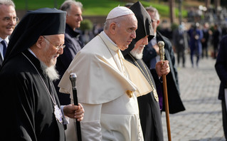 Κοινή προσευχή Πάπα - Οικουμενικού Πατριάρχη για την ειρήνη στο Κολοσσαίο
