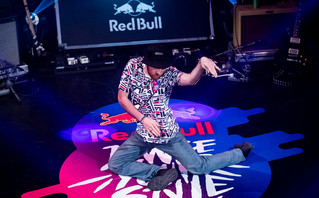Μάντεψε το τραγούδι και ταξίδεψε στη Θεσσαλονίκη για να παρακολουθήσεις από κοντά το Red Bull Dance Your Style!