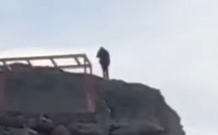 Δολοφόνησε με πολλαπλές μαχαιριές τη γυναίκα του στην Ιεράπετρα Δολοφόνησε με πολλαπλές μαχαιριές τη γυναίκα του στην Ιεράπετρα