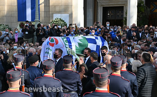 Κηδεία Φώφης Γεννηματά - Συγκίνηση στο τελευταίο αντίο