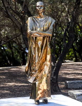 Το άγαλμα της Μαρίας Κάλλας στη Διονυσίου Αεροπαγίτου