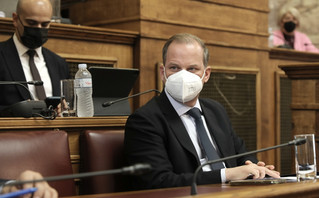 Ο Καραμανλής στη Βουλή Ο Καραμανλής στη Βουλή