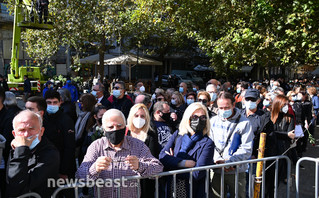 Σε λαϊκό προσκύνημα η σορός της Φώφης Γεννηματά