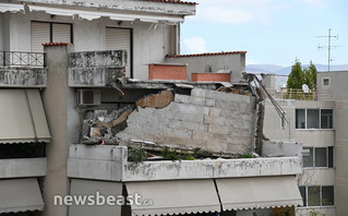 Έπεσε μπαλκόνι πολυκατοικίας στο Χαλάνδρι