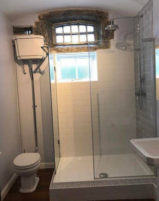 Μπάνια με ιδιαίτερη αρχιτεκτονική και διακόσμηση