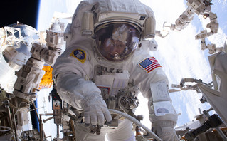 NASA: Το αστρονομικό ποσό που κοστίζει στην πραγματικότητα μια διαστημική στολή