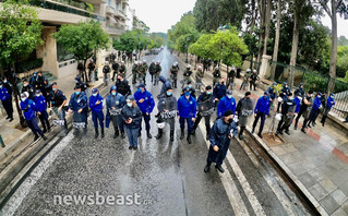 Αστυνομία στην πορεία Αστυνομία στην πορεία