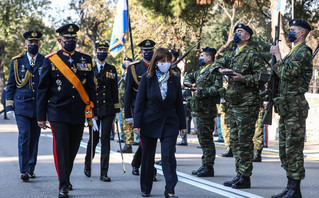 Κατάθεση στεφάνου από την Σακαλλαροπούλου