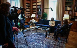 Η Πρόεδρος της Δημοκρατίας Κατερίνα Σακελλαροπούλου με την Πρόεδρο της Βουλής των Αντιπροσώπων της Κυπριακής Δημοκρατίας, Αννίτα Δημητρίου 