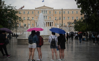 Βροχή στην Αθήνα Βροχή στην Αθήνα