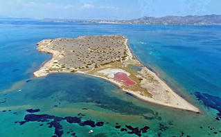 Μετώπη &#8211; Η μικροσκοπική νησίδα στον Σαρωνικό με τους εκατοντάδες ιδιοκτήτες