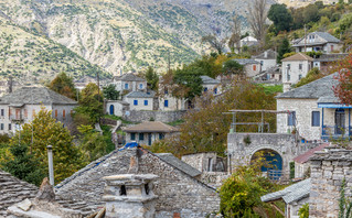 Το χωριό Καλαρρύτες στα Τζουμέρκα