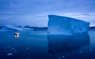 Η τήξη των πάγων στη Γροιλανδία μπορεί να αυξήσει τον κίνδυνο πλημμυρών – Νέα έρευνα