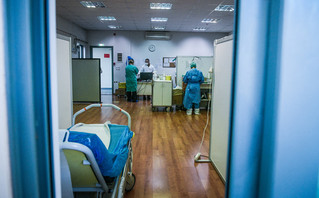 Γιατροί σε ΜΕΘ Γιατροί σε ΜΕΘ