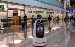 Ρομπότ σε αεροδρόμιο