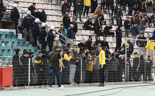 Επεισόδια στο Πανθεσσαλικό στον αγώνα Βόλος Άρης Επεισόδια στο Πανθεσσαλικό στον αγώνα Βόλος Άρης