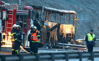 Τουλάχιστον 46 νεκροί από τη φωτιά σε λεωφορείο στη Βουλγαρία